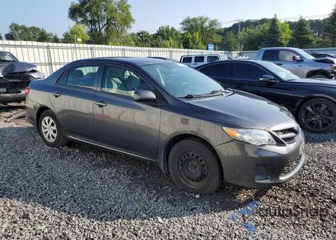 2013 Toyota Corolla Base z USA, uszkodzony, nr VIN 2T1BU4EE4DC112997